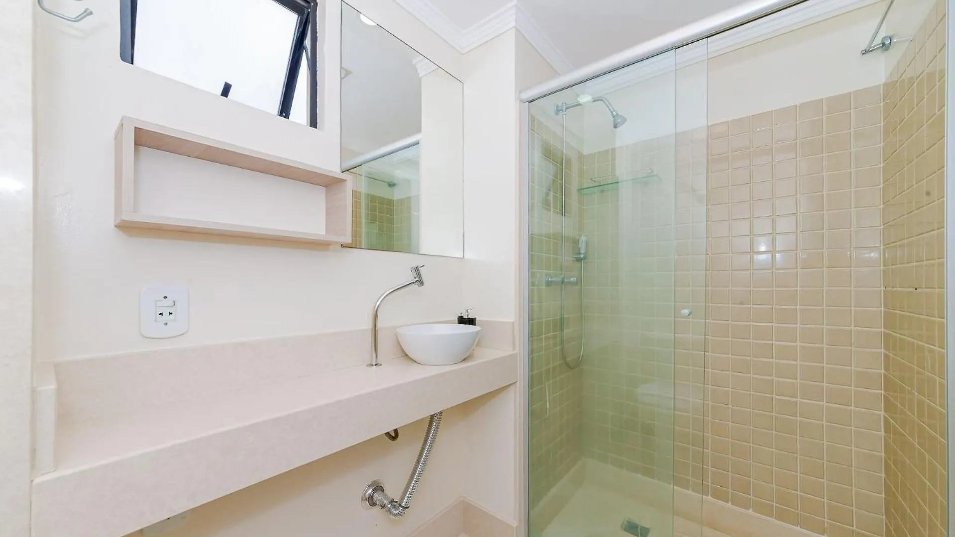 Daire Amplo Apto 2 Suites Mais 1Quarto Vista Mar 50M Da Praia - Somente Familiares Balneario Camboriu