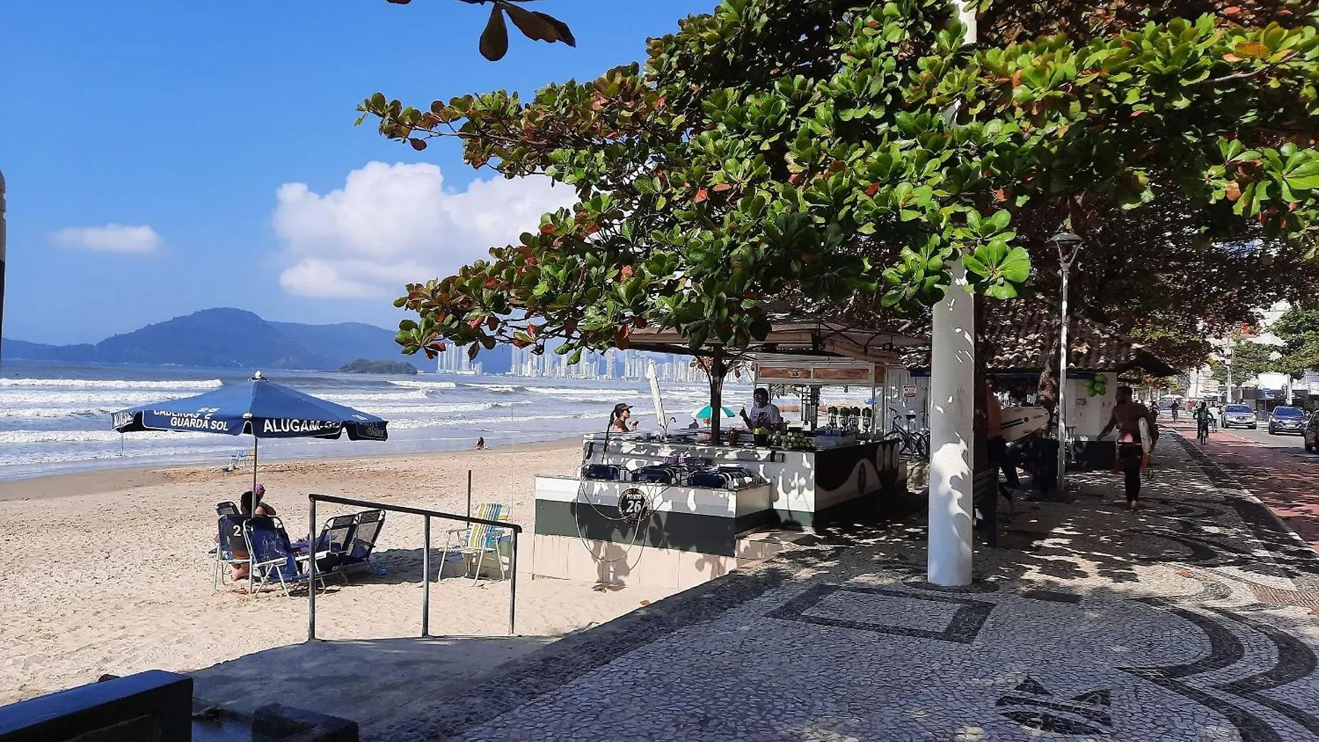 Amplo Apto 2 Suites Mais 1Quarto Vista Mar 50M Da Praia - Somente Familiares Balneario Camboriu Brazil