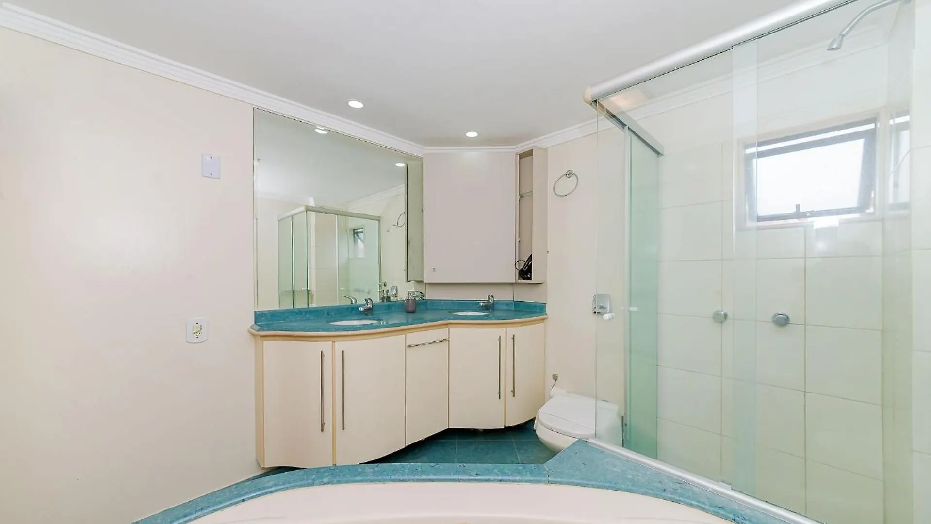 Apartment Amplo Apto 2 Suites Mais 1Quarto Vista Mar 50M Da Praia - Somente Familiares Balneario Camboriu