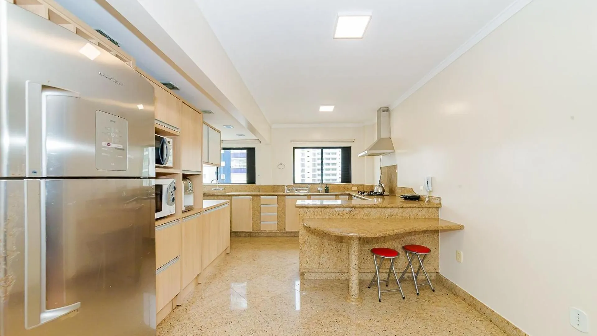 Apartment Amplo Apto 2 Suites Mais 1Quarto Vista Mar 50M Da Praia - Somente Familiares Balneario Camboriu Brazil