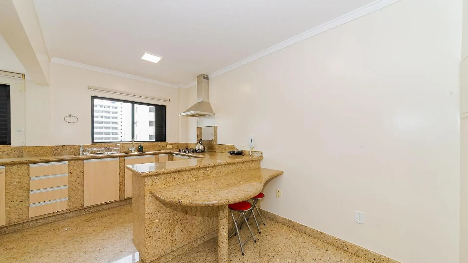 Amplo Apto 2 Suites Mais 1Quarto Vista Mar 50M Da Praia - Somente Familiares Balneario Camboriu